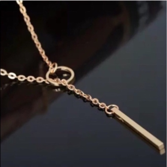 Last one! Circle & bar lariat gold tone necklace - Picture 3 of 5